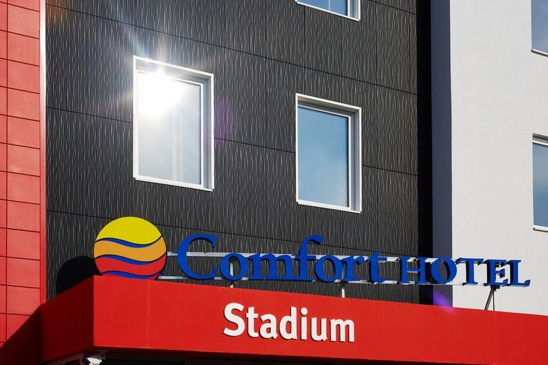 Kyriad Lyon Est Stadium Eurexpo Meyzieu Bagian luar foto
