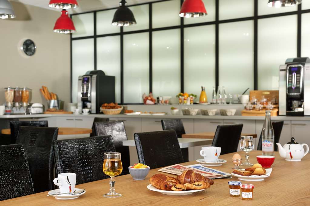 Kyriad Lyon Est Stadium Eurexpo Meyzieu Restoran foto